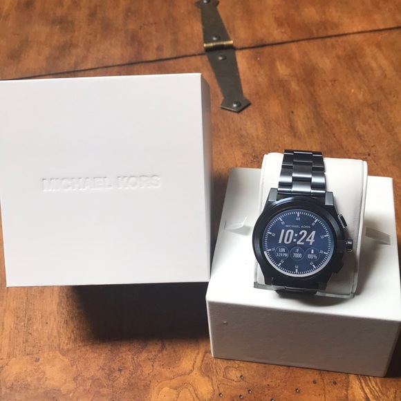 Micheal Kors smart watch (unisex)